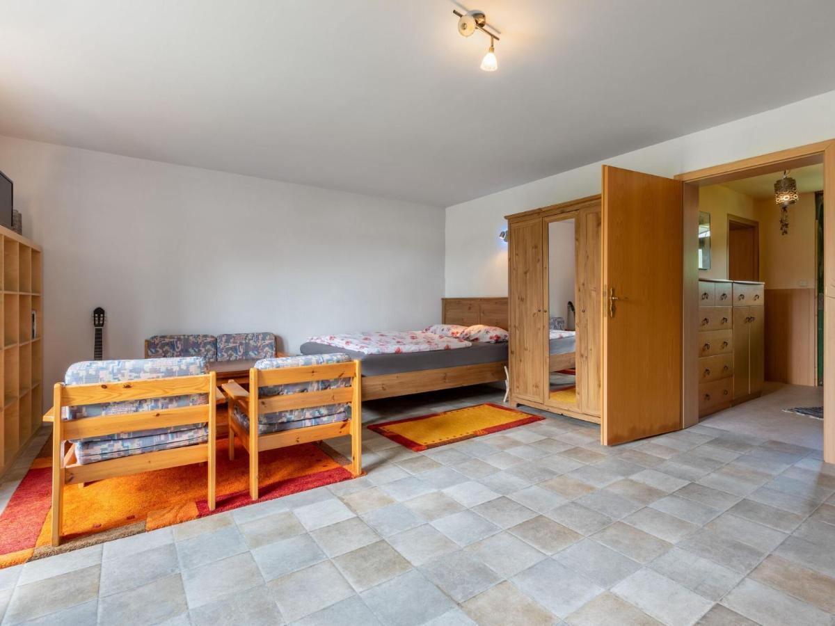 Snug Holiday Home In Divitz Spoldershagen Near Skydiving ภายนอก รูปภาพ